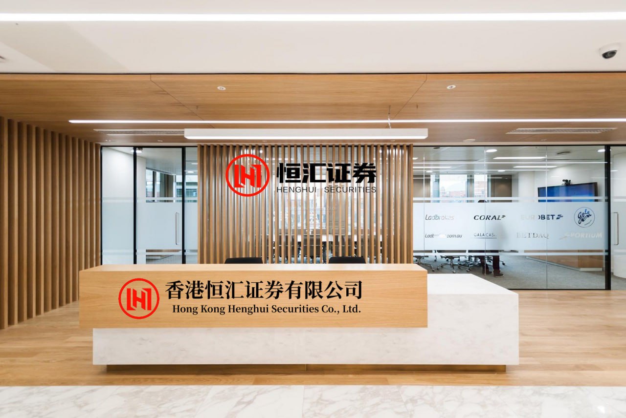 蜂窝配资 1955年的一个深夜，毛主席紧急致电周总理：你立刻来我这里